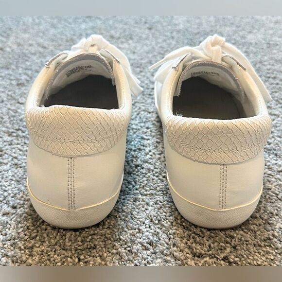 Banana Republic White Leather Sneakers with Snakeskin Detail Size 6.6 - Picture 7 of 10